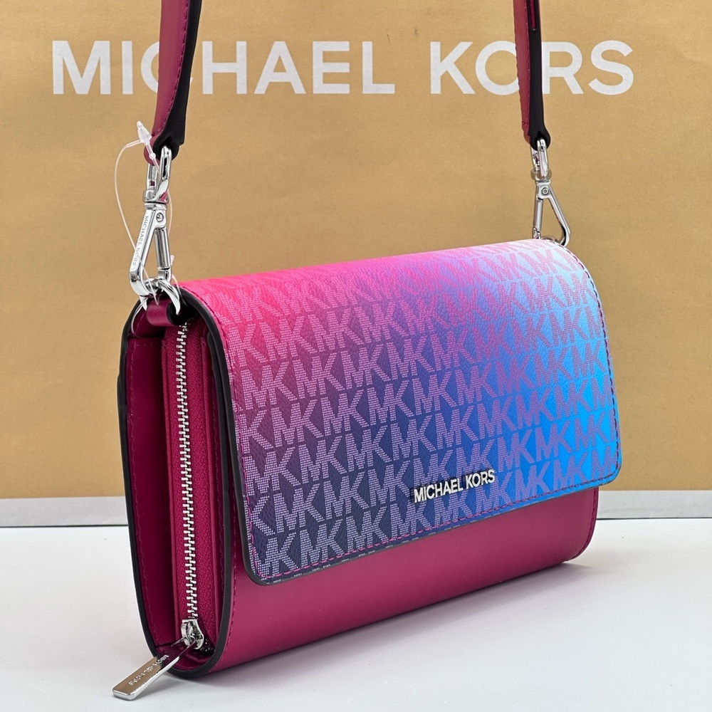MICHAEL KORS
Jet Set Large Ombré Signature Logo Crossbody Bag Dark Raspberry